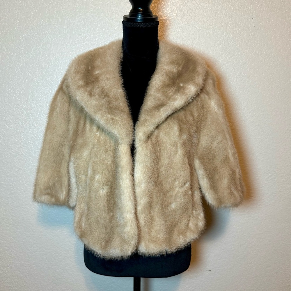 Vintage Furs by Robert Schechner Mink Stole Cape 60s/70s Dark Cream - Picture 16 of 16